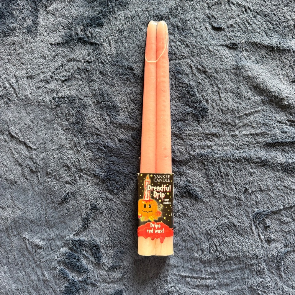 Yankee Candle Dreadful Drip Halloween Blood Drip Taper Candles Set of 2 - I1339
